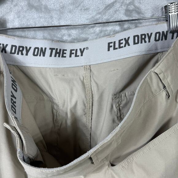 Duluth Trading Relaxed Fit Flex Dry Fly Cargo Shorts‎ Mens 46 Khaki - Picture 7 of 11